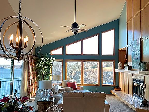 Livingroom looking out
