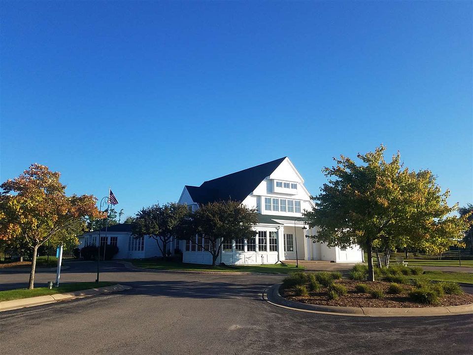 1st image of 6 Country Club Ct