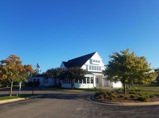 6 Country Club Ct, Charlevoix, MI 49720