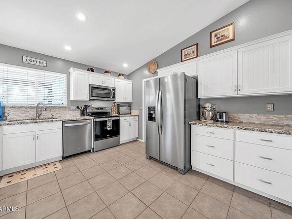 4th image of 29921 W ROOSEVELT Street