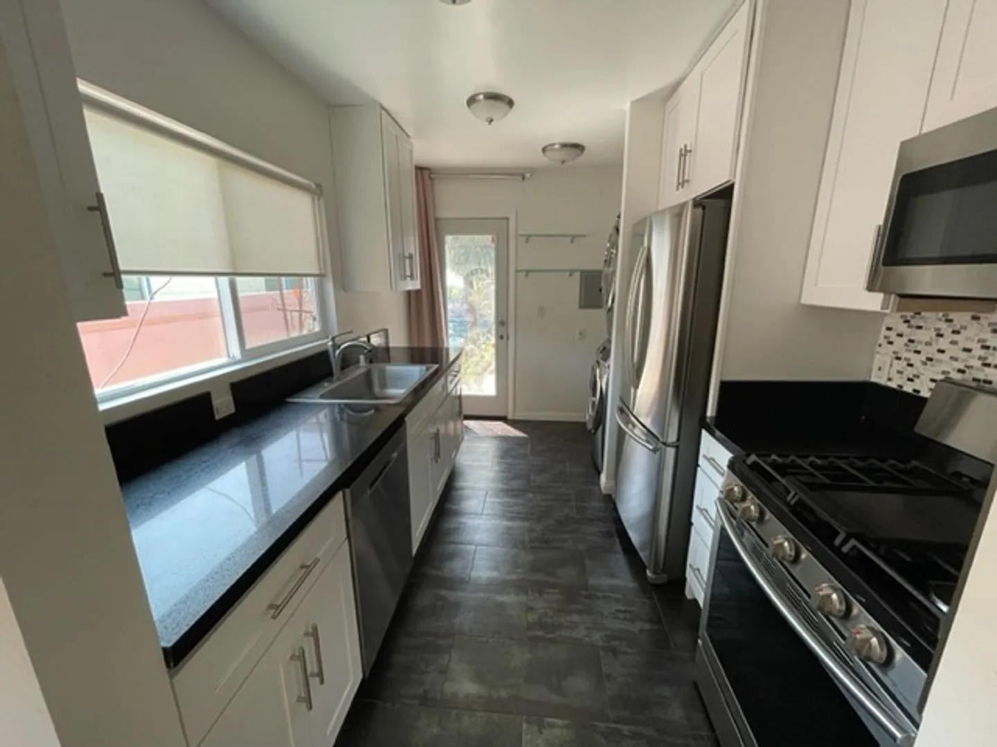 2020 Ocean Park Blvd. — Photo 4
