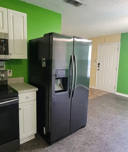 2301 W Mallory St — Photo 10