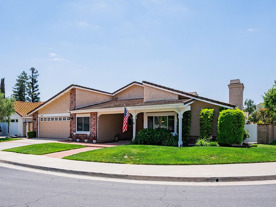 1st image of 29032 Saddlebrook Dr