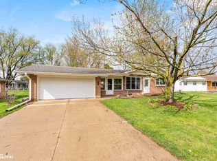 1124 8th Ave N, Clinton, IA 52732