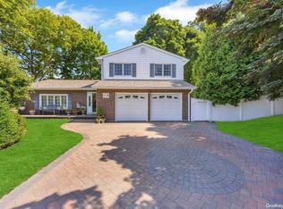 37 View Dr, Miller Place, NY 11764