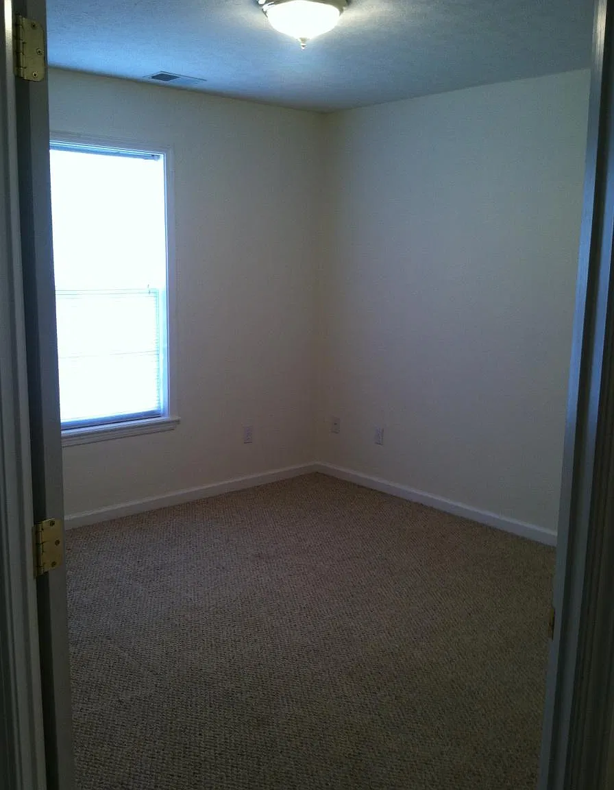 3 bed, 1400 sqft, $1,650 — Photo 4