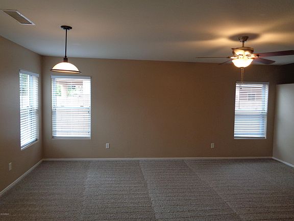 3rd image of 41195 W Cahill Dr