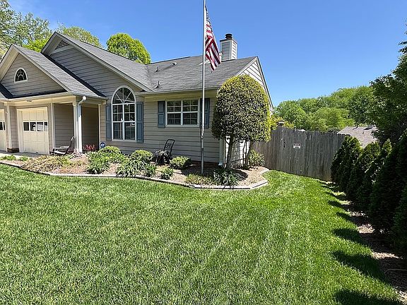 2nd image of 117 Tara Lynn Ct