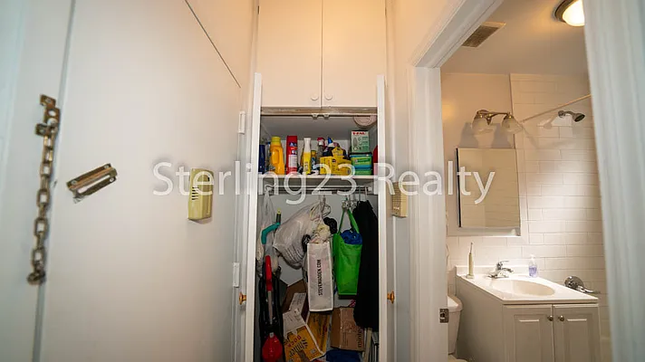 Rented by Sterling Realty Solution Inc | media 19