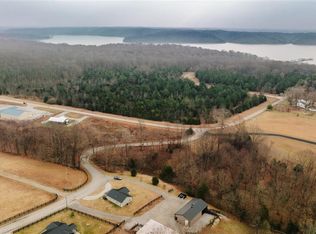 25 Hubbard Rd, Campbellsville, KY 42718