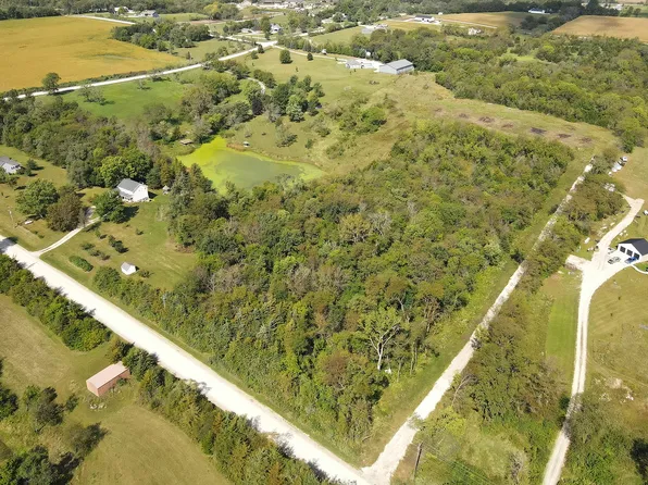 7257 Geneva St, Indianola, IA 50125