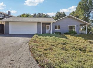 1054 Overbrook Ln, Fallbrook, CA 92028