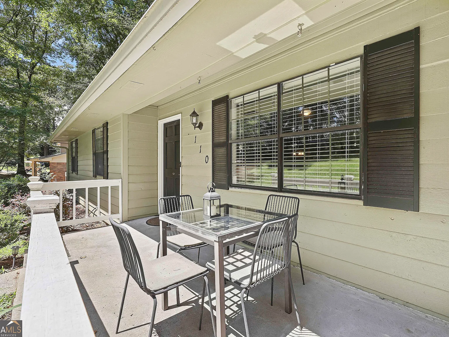 3 bed, 2.0 bath, 1231 sqft, $2,400 — Photo 3