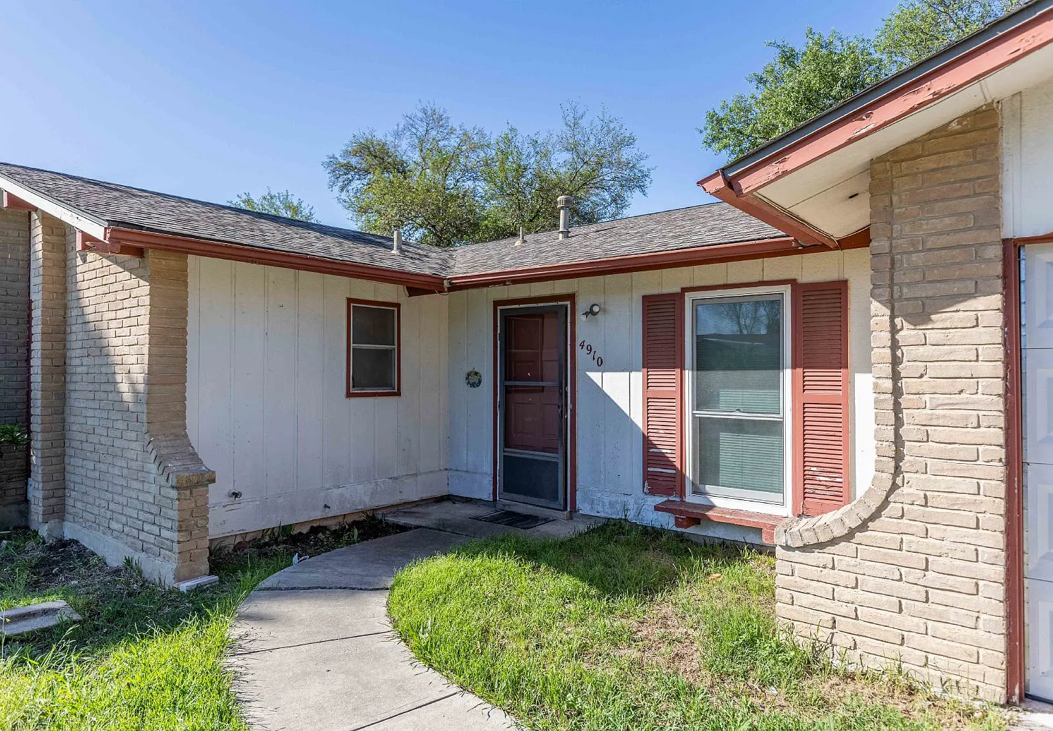 3 bed, 1.5 bath, 962 sqft, $1,195 — Photo 3