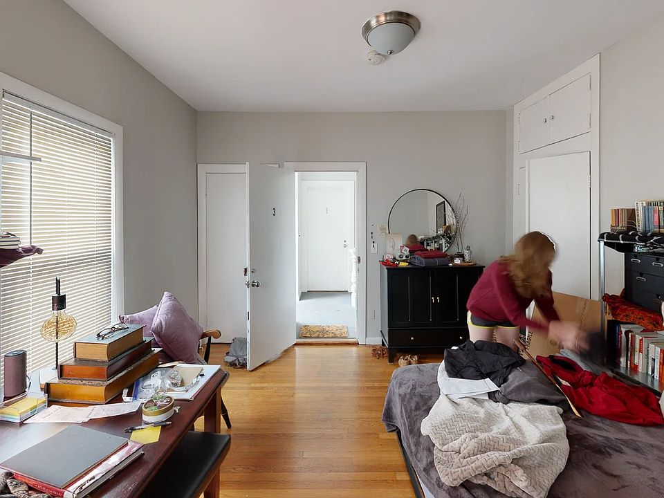 1st image of 9 Elmer St #3
