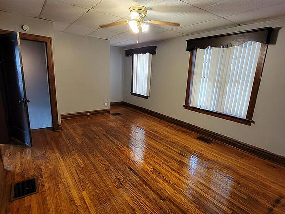 3rd image of 3676A Montana St #2F