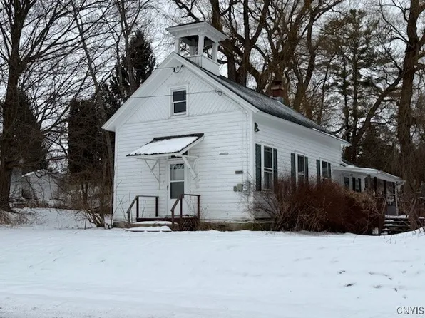 6056 Greene Rd, Munnsville, NY 13409