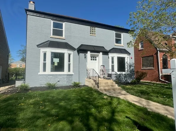 6630 N Trumbull Ave, Lincolnwood, IL 60712