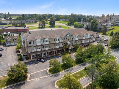 725 Harbor Watch Dr, Petoskey, MI, 49770