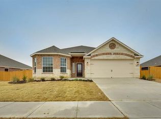 2401 Summer Trail Dr, Denton, TX 76209