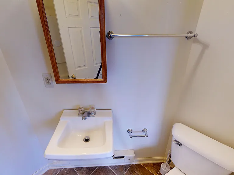 2215 Washington Ave #2 — Photo 16