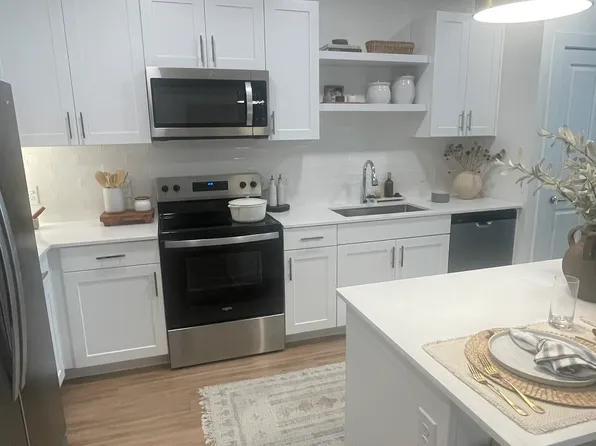 (undisclosed Address), Austin, TX 78724