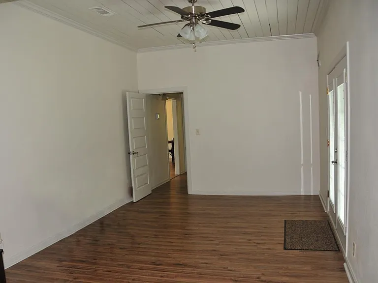 Super Large M Bedroom- Entertainment Rm Room