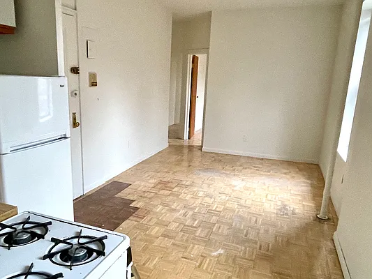 Rented by Compass | media 27