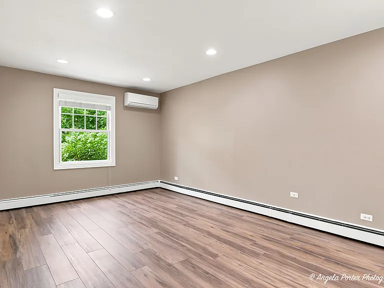 38624 N Miller Rd — Photo 12