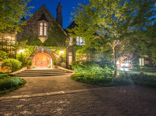 7 Fox Hunt Rd, Barrington Hills, IL 60010