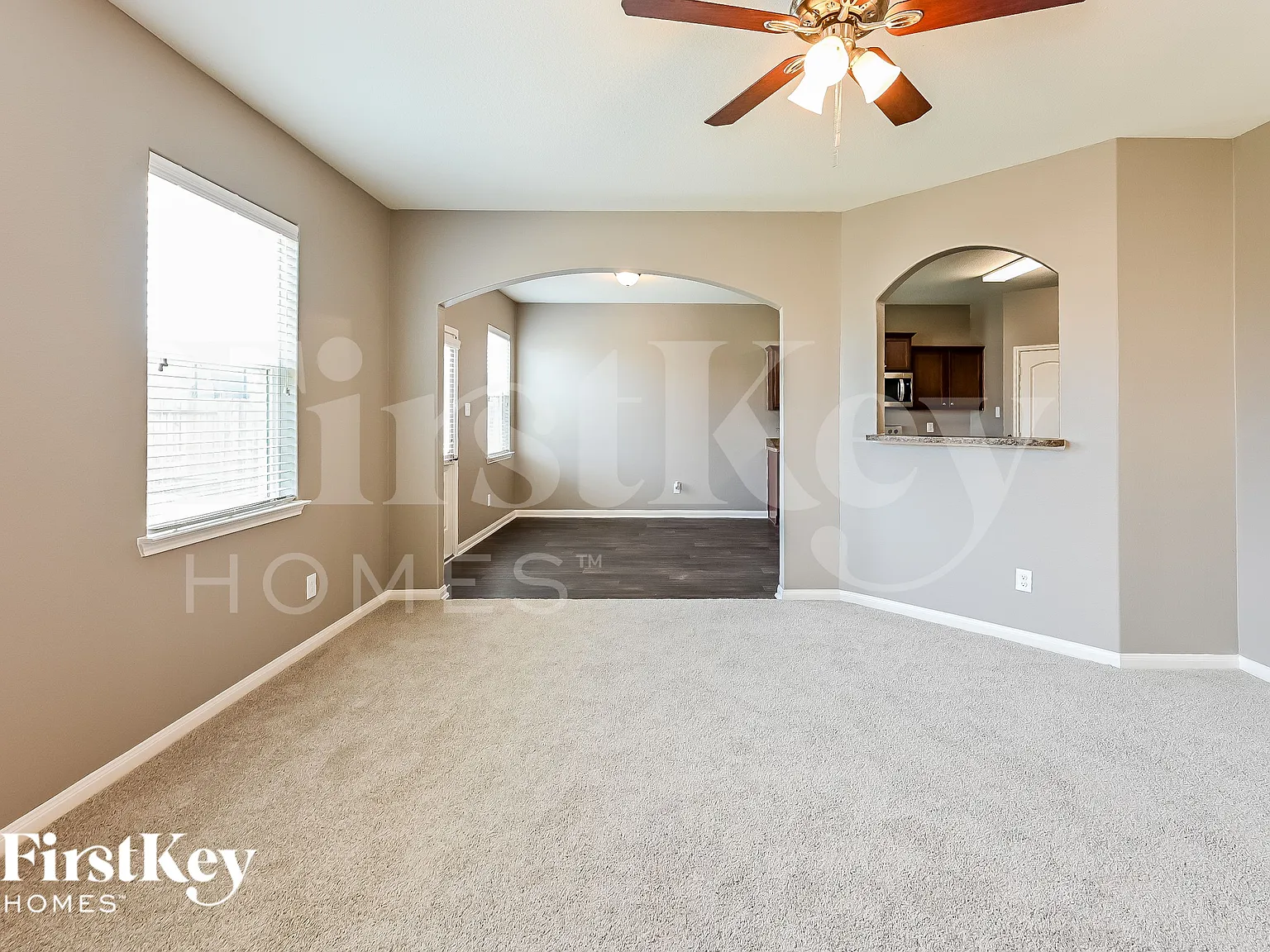 3 bed, 2.5 bath, 2042 sqft, $2,025 — Photo 2