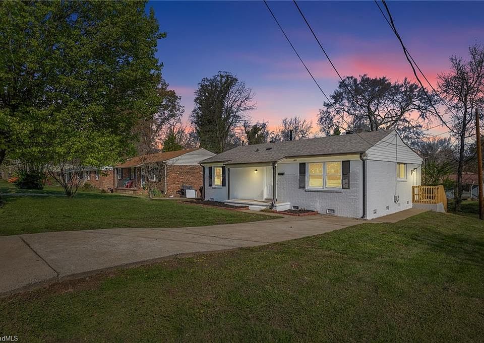 1st image of 300 Erwin St