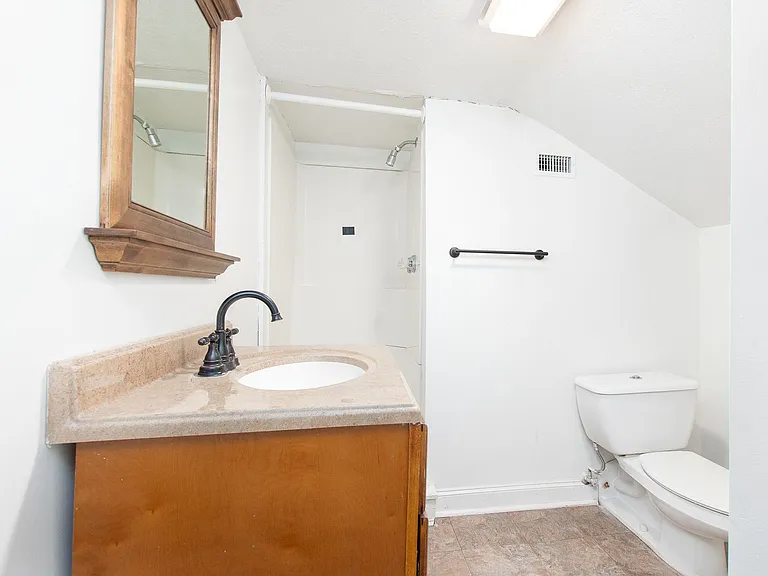 1206 N 5th St — Photo 18