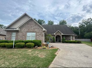 212 Sherborne Ct, Florence, AL 35633