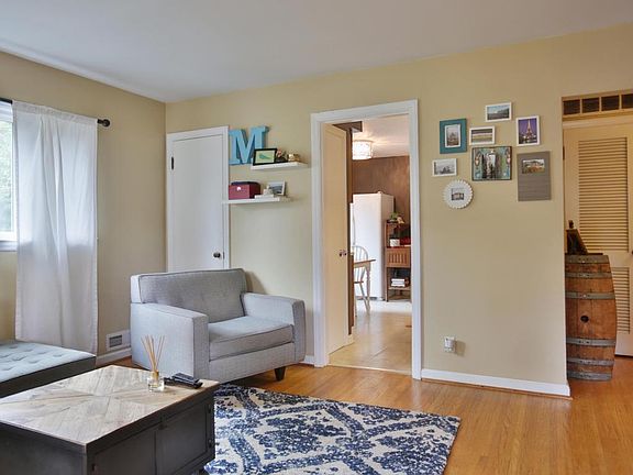 4th image of 4207 Beechcrest Ave