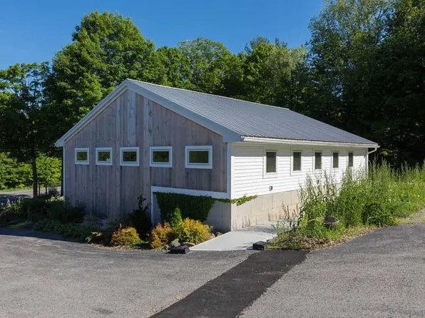241 Knights Pond Rd, South Berwick, ME 03908