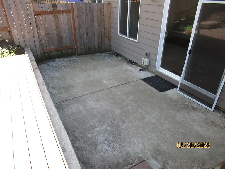 15808 SW Division — Photo 12