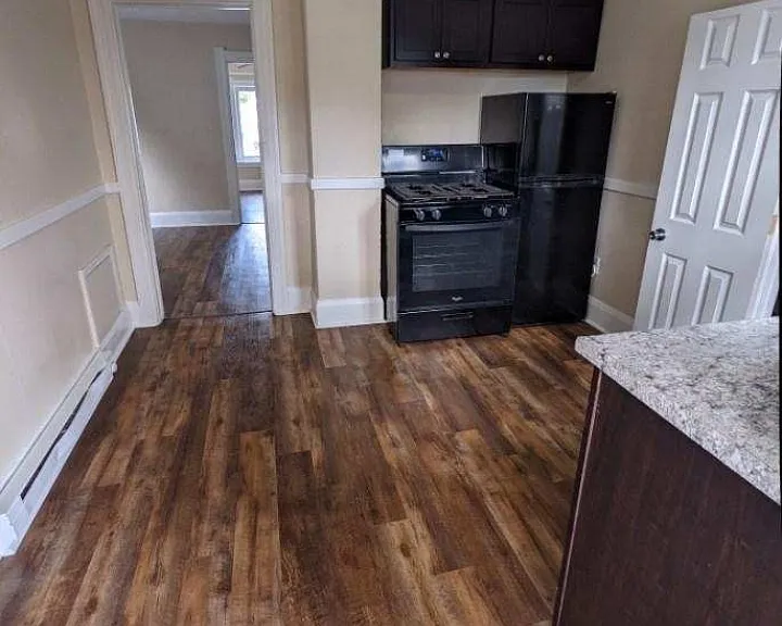 448 E Weber St #2 — Photo 2