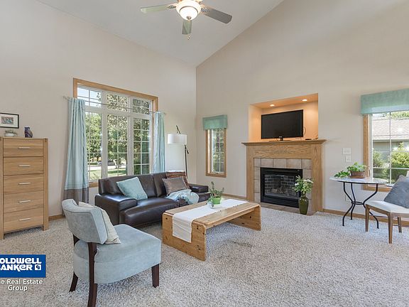5th image of 2203 River Trail Ct