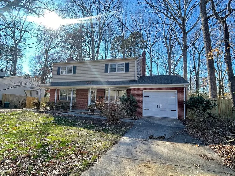 235 Thomas Nelson Ln — Photo 2