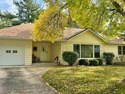 136 Solar Dr, Oskaloosa, IA, 52577