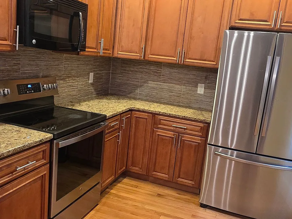 180 Saint Paul St #11