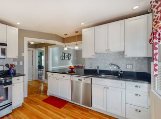 14 Boynton St #2, Jamaica Plain, MA 02130