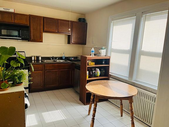 4th image of 5216 W Winona St #2E
