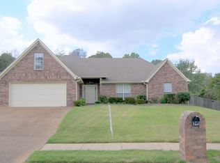 349 Walnut Trace Dr, Cordova, TN 38018