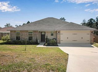 420 Scooter Cv, Crestview, FL 32539