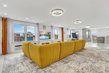 100-25 Queens Boulevard, #7N