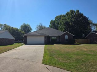 1703 Lawrence Ave, Springdale, AR 72762