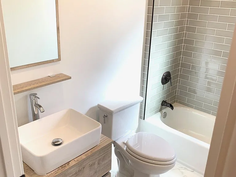 9332 W Olympic Blvd — Photo 20