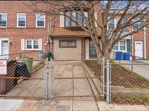 71 E 3rd St, Bayonne, NJ 07002